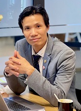 Coach Phạm Tùng